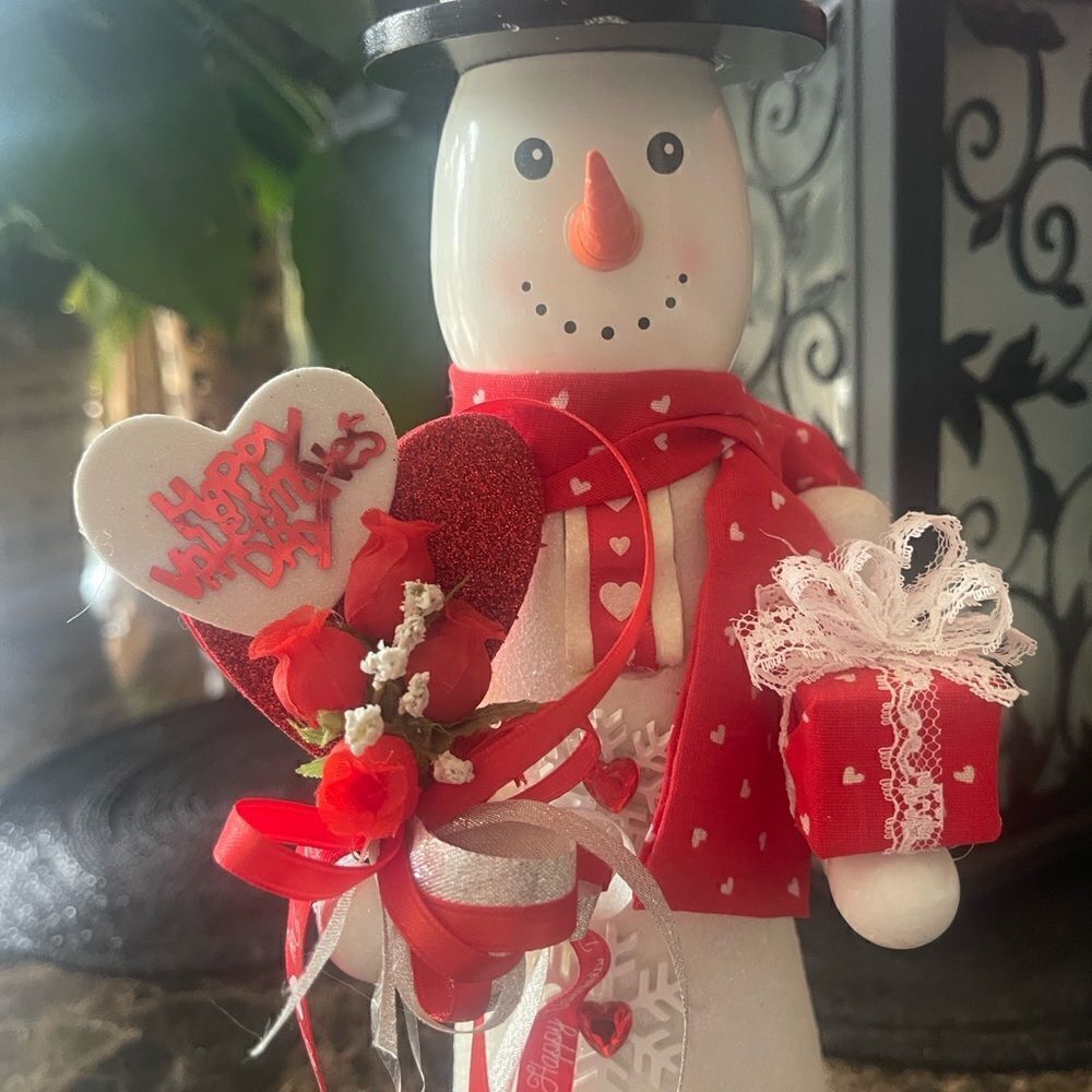 Valentine's Day Snowman Nutcracker! - Picture 5 of 6